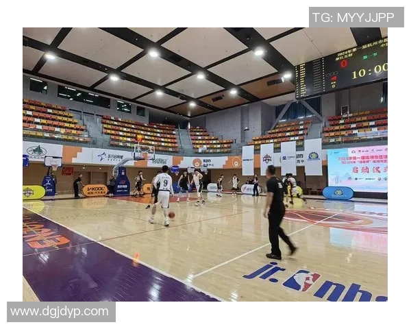 杭州篮球队灵活性排名第十引发关注展现球队实力与潜力