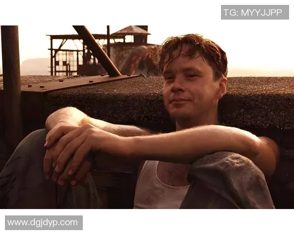 足球明星林夕漫画：描绘绿茵场上的传奇与梦想交织的精彩故事